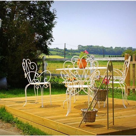 Bed and Breakfast Les Roulottes des Songes de l'Authie à Boufflers Extérieur photo